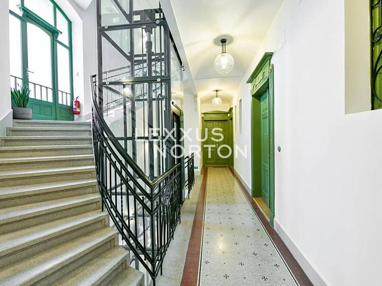 Pronájem bytu 3+kk 93 m² - foto 8