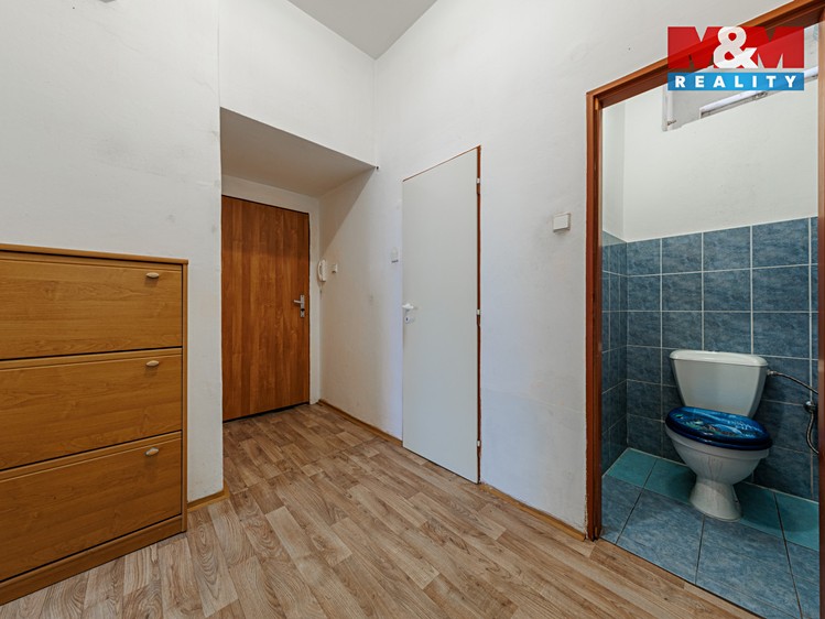 Pronájem bytu 2+1 74 m² - foto 3