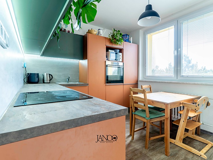 Pronájem bytu 2+1 64 m² - foto 2