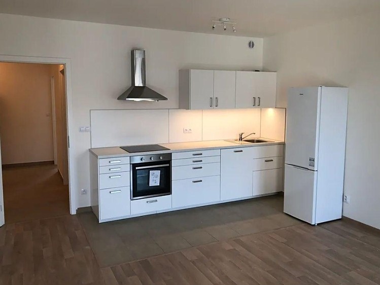 Pronájem bytu 2+kk 55 m² (Jednopodlažní) - foto 1