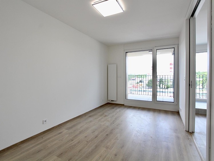 Pronájem bytu 2+kk 57 m² - foto 3
