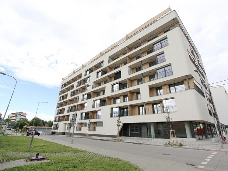 Pronájem bytu 2+kk 57 m² - foto 4