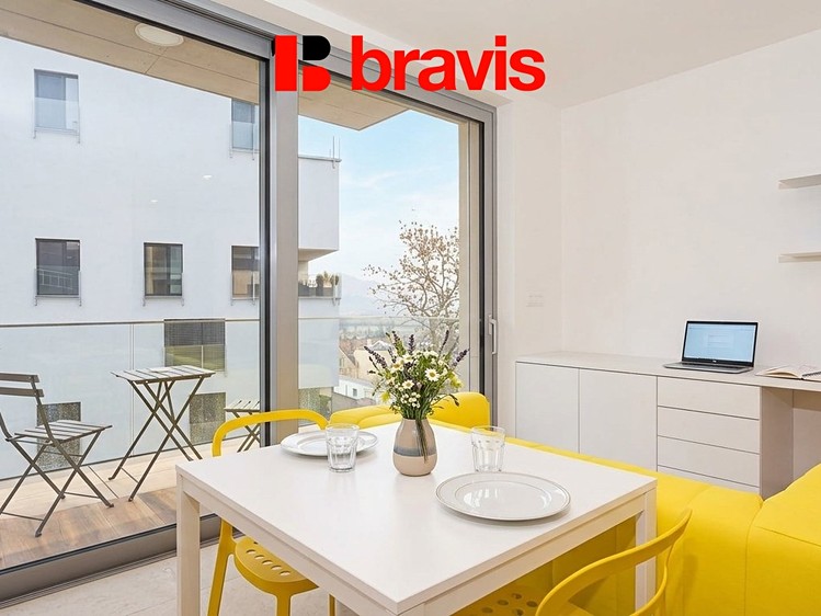 Pronájem bytu 1+kk 33 m² - foto 2