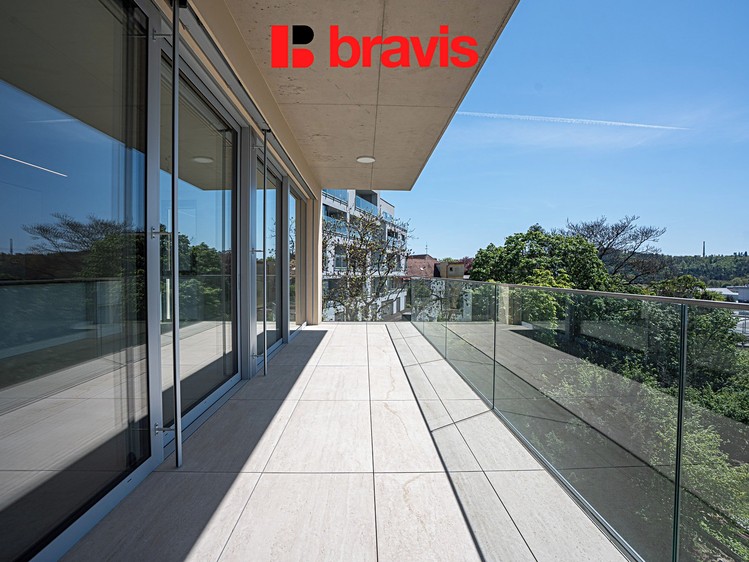 Pronájem bytu 3+kk 105 m² - foto 4