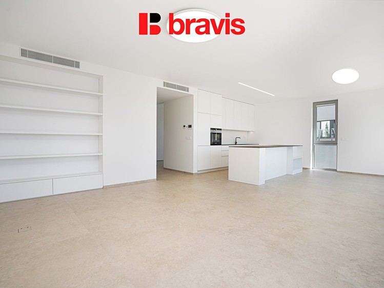 Pronájem bytu 3+kk 105 m² - foto 2
