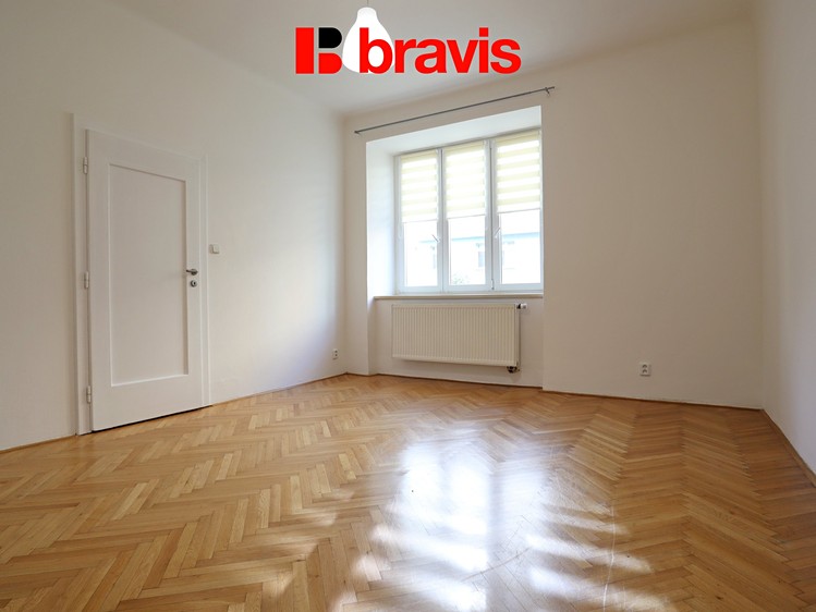 Pronájem bytu 2+1 55 m² - foto 8