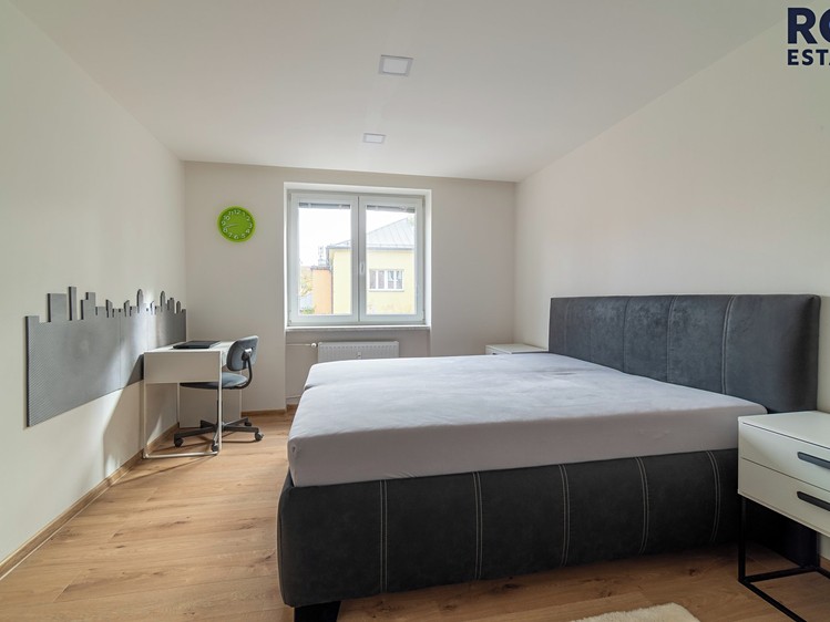 Pronájem bytu 2+1 59 m² - foto 4