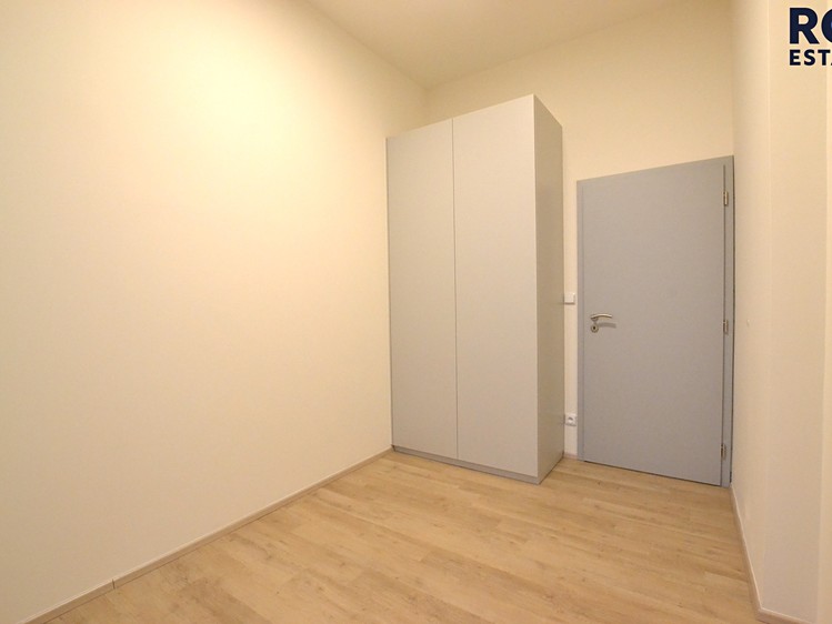 Pronájem bytu 2+kk 39 m² - foto 5
