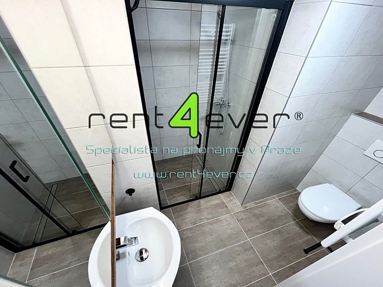 Pronájem bytu 2+kk 42 m² - foto 2