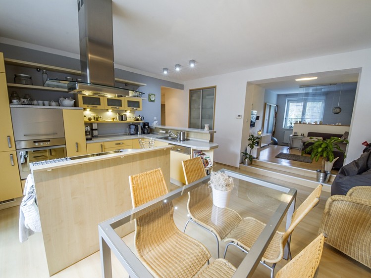 Pronájem bytu 2+kk 70 m² - foto 3