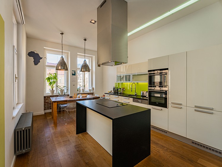 Pronájem bytu 3+kk 108 m² - foto 3