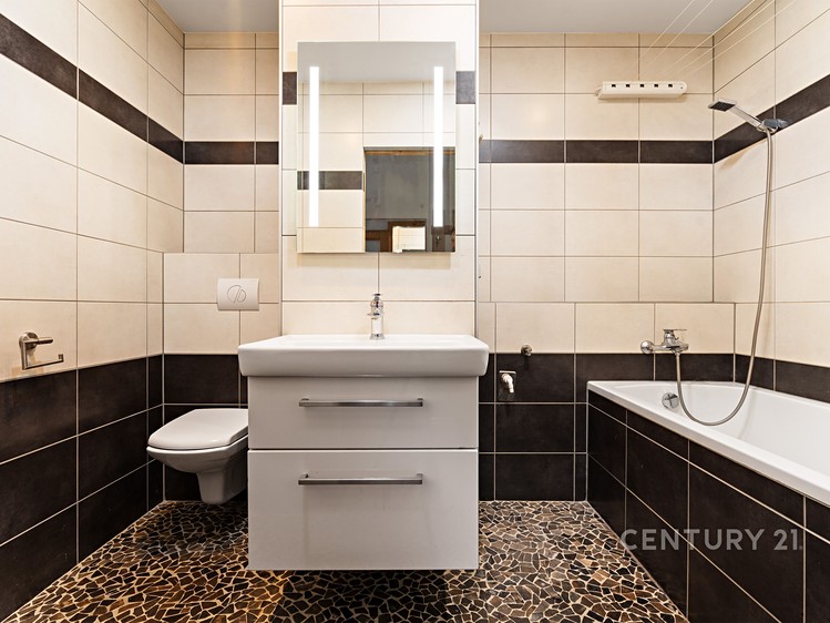 Pronájem bytu 1+1 40 m² - foto 3