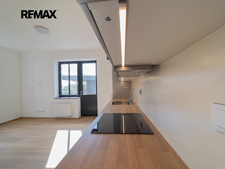Pronájem bytu 2+kk 36 m² - foto 2