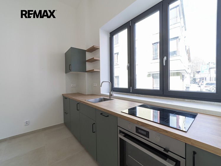 Pronájem bytu 2+kk 30 m² - foto 1