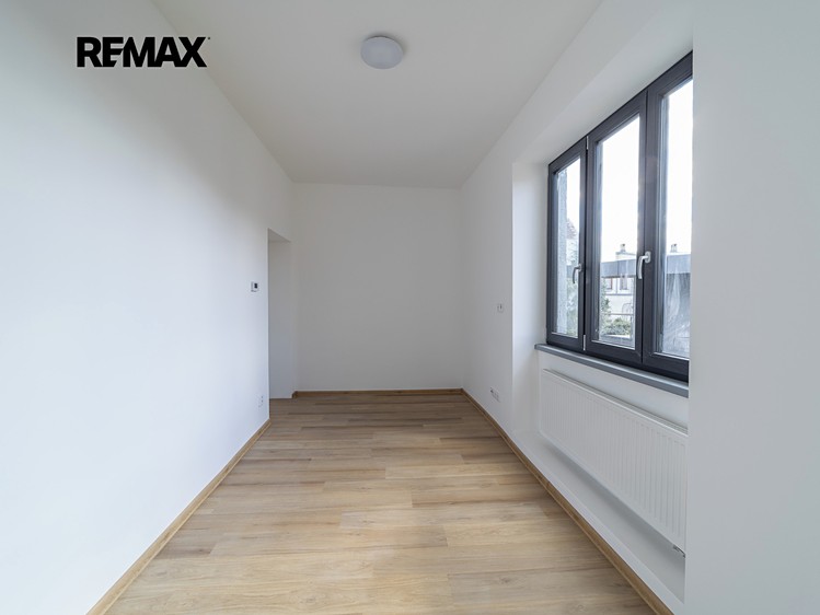 Pronájem bytu 2+kk 37 m² - foto 7