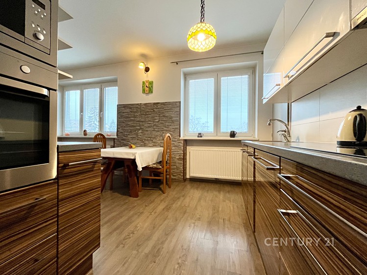 Pronájem bytu 3+kk 70 m² - foto 1