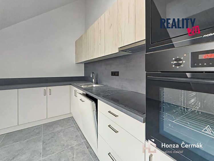 Pronájem bytu 2+kk 70 m² - foto 4