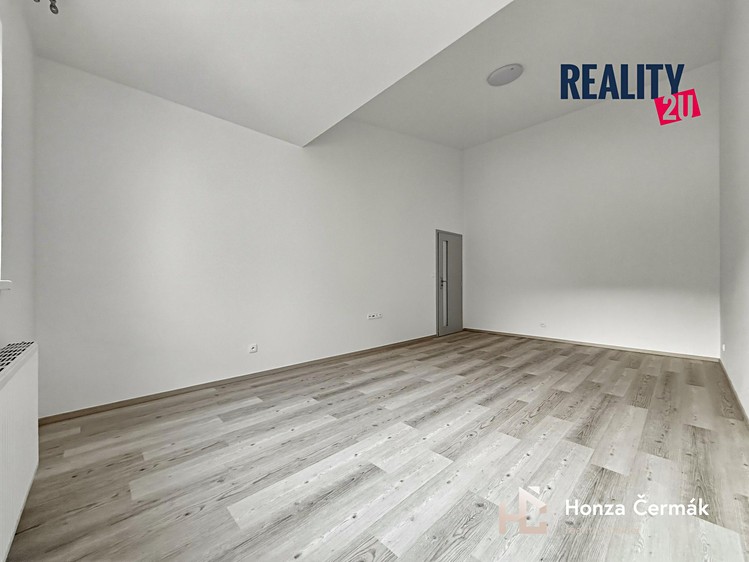 Pronájem bytu 2+kk 70 m² - foto 6