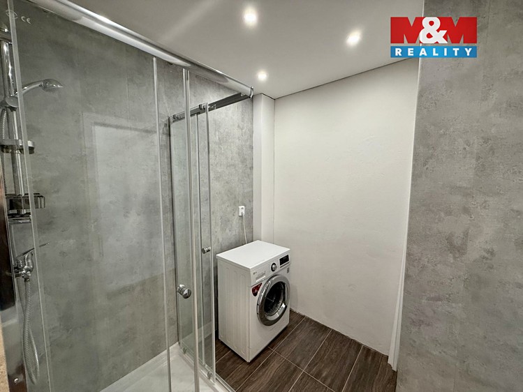 Pronájem bytu 1+kk 28 m² - foto 3