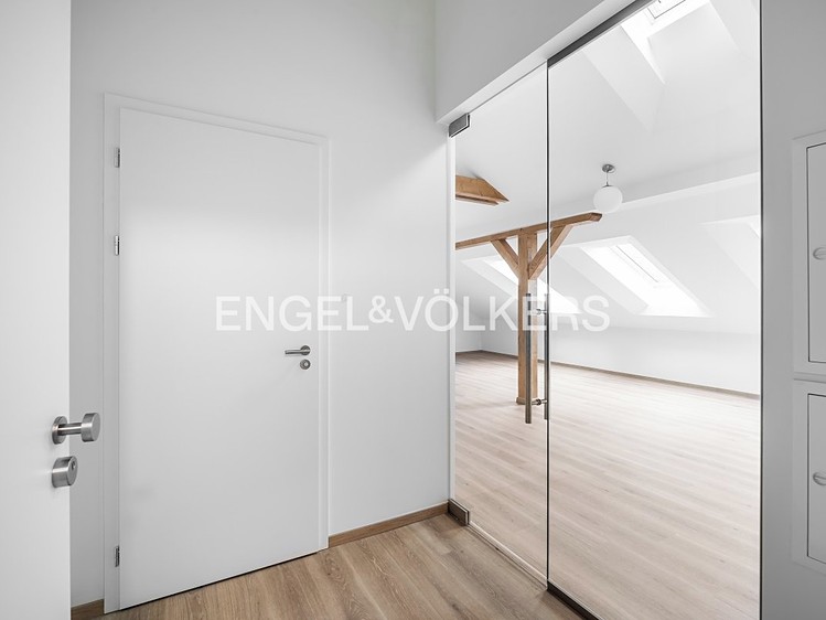 Pronájem bytu 2+kk 79 m² - foto 6