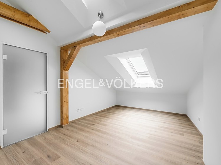 Pronájem bytu 2+kk 79 m² - foto 5