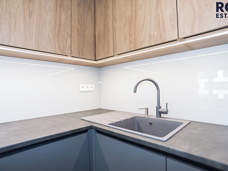 Pronájem bytu 2+kk 54 m² (Jednopodlažní) - foto 8