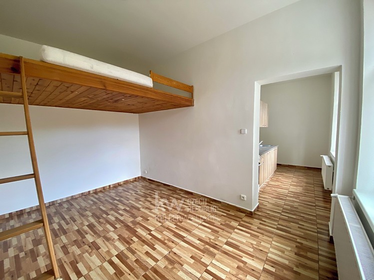 Pronájem bytu 1+kk 28 m² - foto 4