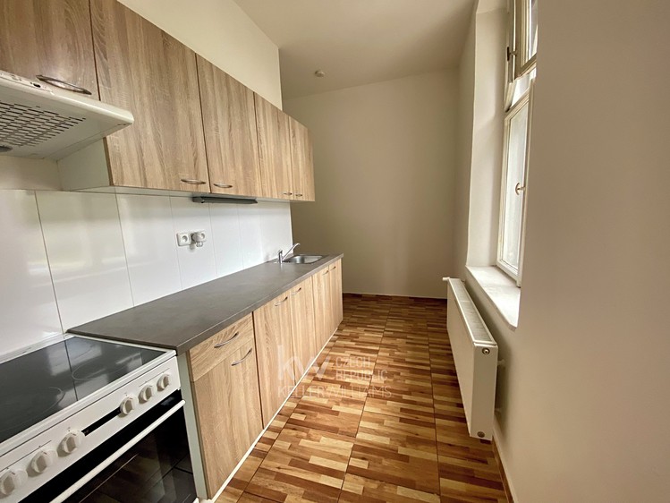 Pronájem bytu 1+kk 28 m² - foto 3