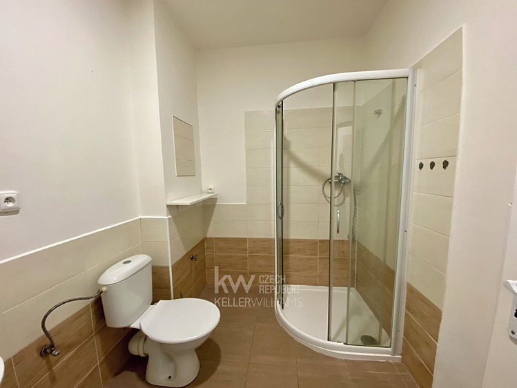 Pronájem bytu 1+kk 28 m² - foto 6