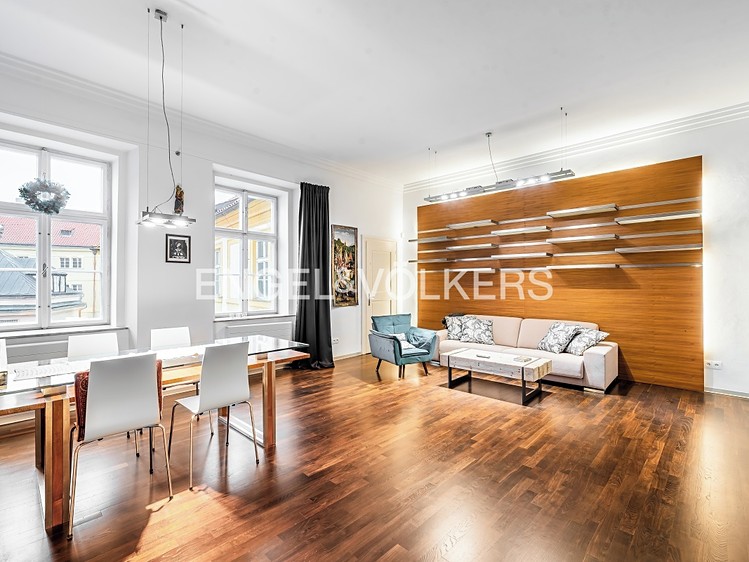 Pronájem bytu 2+kk 110 m² - foto 1