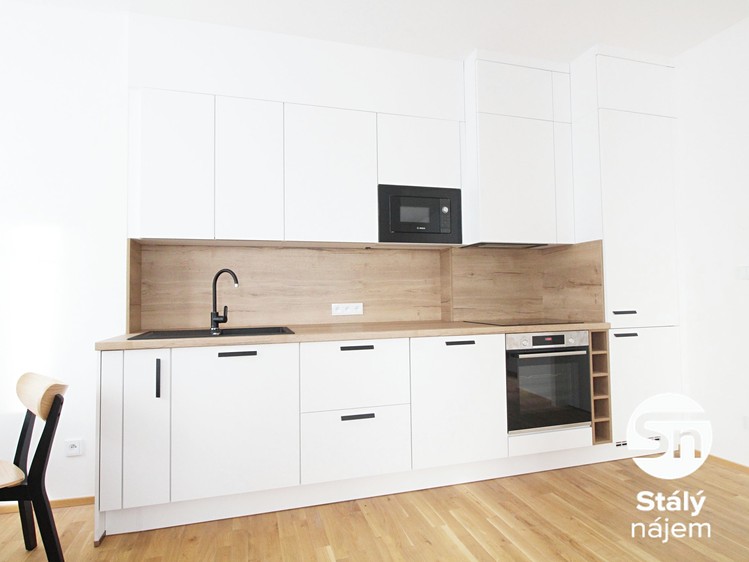 Pronájem bytu 3+kk 83 m² - foto 4