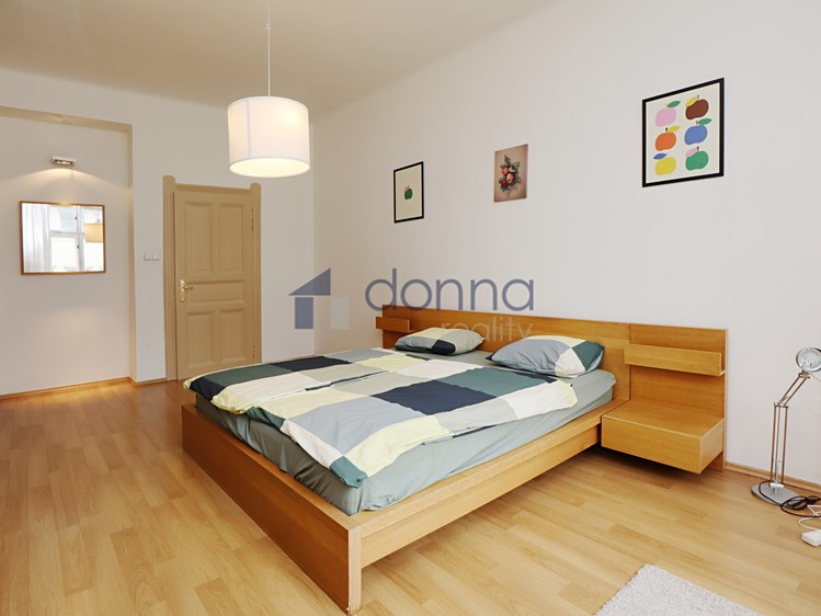 Pronájem bytu 2+kk 60 m² (Jednopodlažní) - foto 2