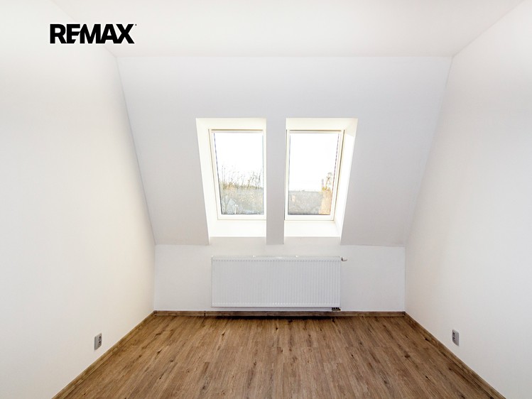 Pronájem bytu 3+kk 86 m² - foto 5