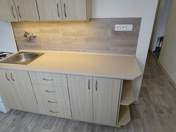 Pronájem bytu 2+1 51 m² - foto 2