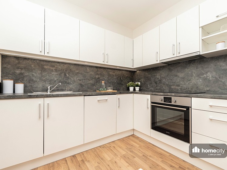 Pronájem bytu 2+kk 60 m² - foto 3