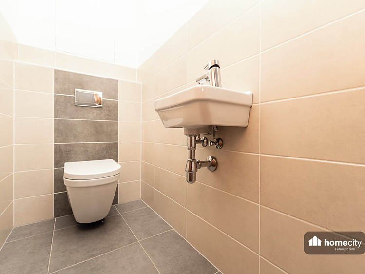 Pronájem bytu 2+kk 60 m² - foto 5