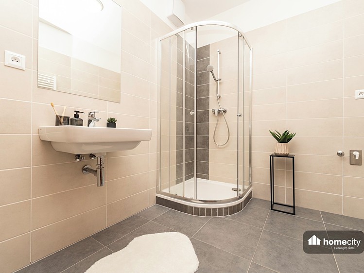 Pronájem bytu 2+kk 60 m² - foto 6