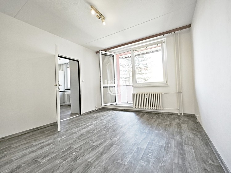Pronájem bytu 3+1 73 m² - foto 1