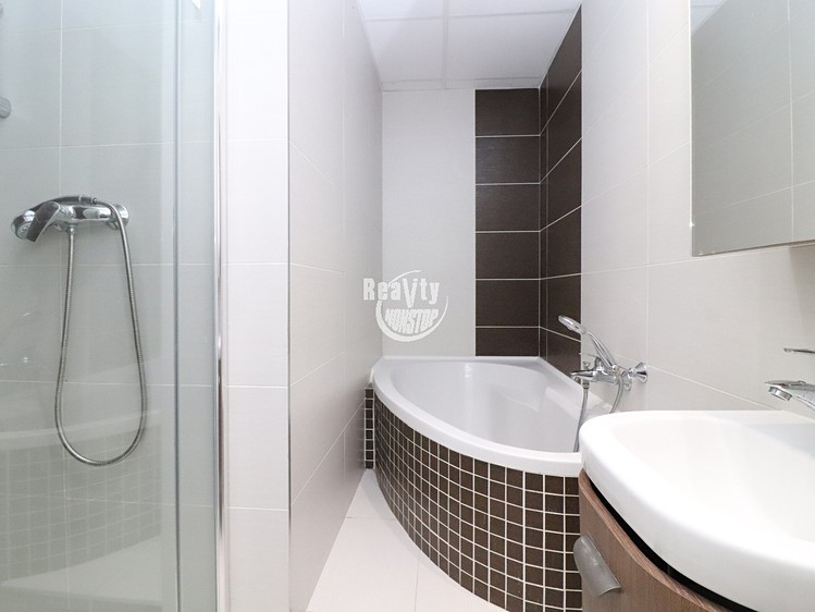 Pronájem bytu 3+1 73 m² - foto 8