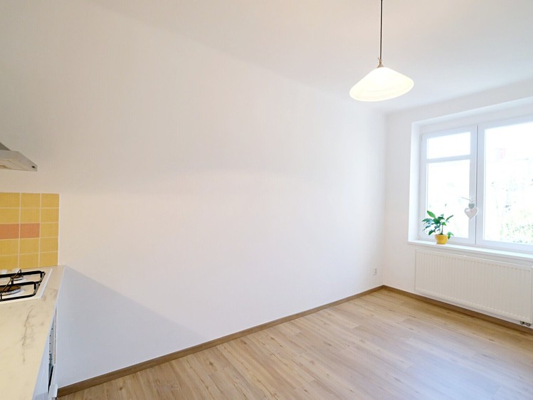 Pronájem bytu 2+1 72 m² (Jednopodlažní) - foto 8