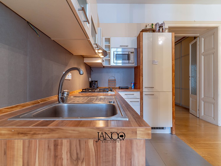 Pronájem bytu 3+kk 68 m² - foto 2