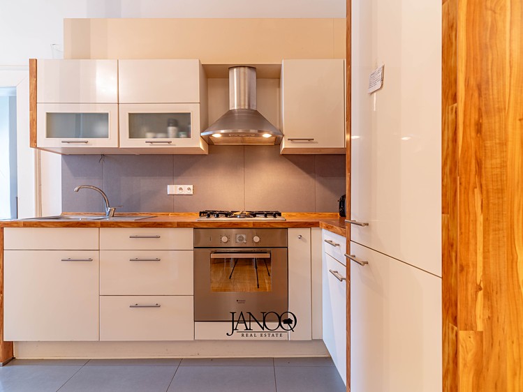 Pronájem bytu 3+kk 68 m² - foto 8