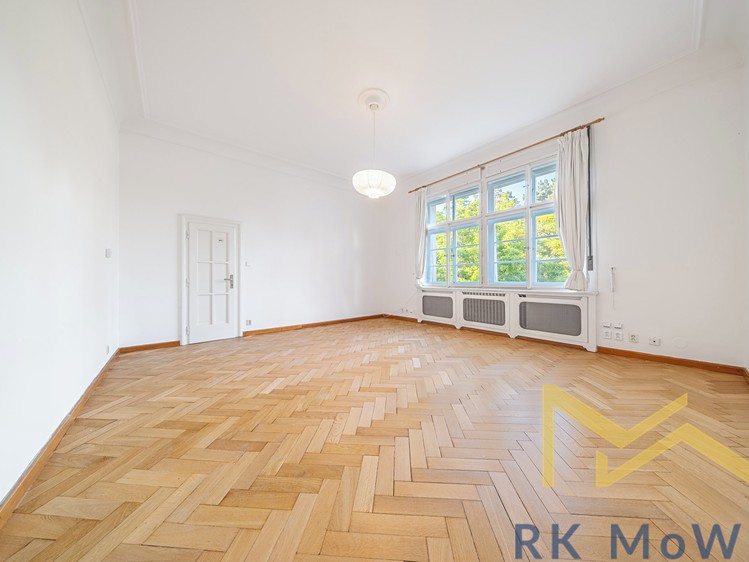 Pronájem bytu 6 pokojů a více 272 m² - foto 7