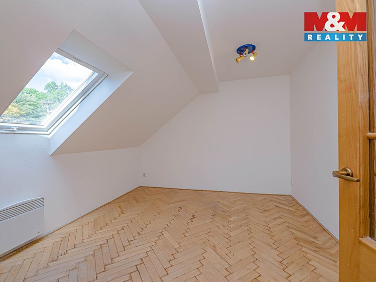 Pronájem bytu 2+1 80 m² - foto 8