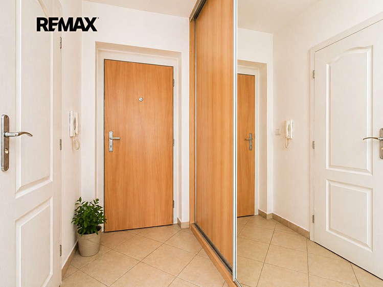 Pronájem bytu 1+kk 26 m² - foto 5