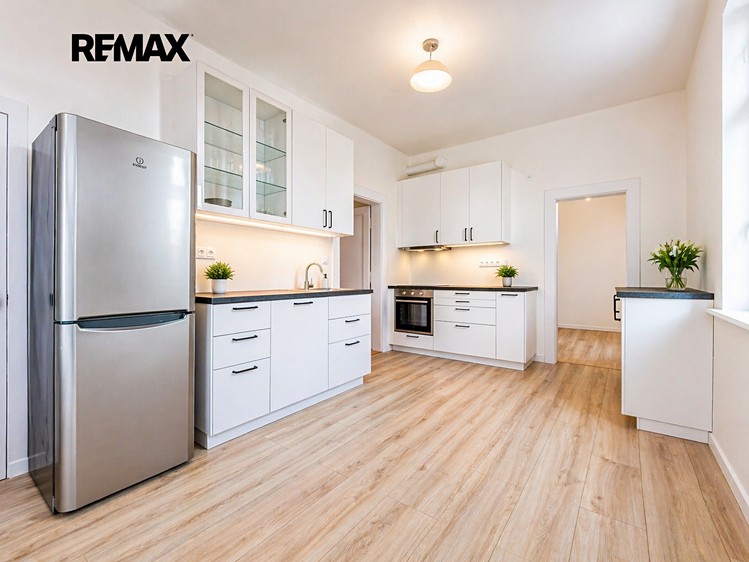 Pronájem bytu 3+1 100 m² - foto 3