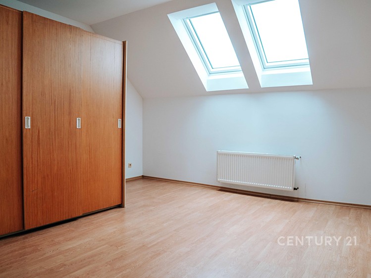 Pronájem bytu 3+1 83 m² - foto 7