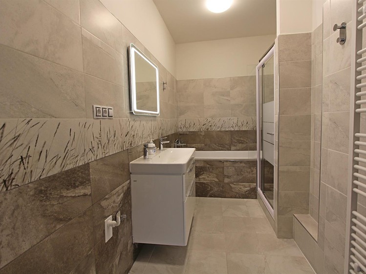 Pronájem bytu 4+kk 112 m² - foto 4