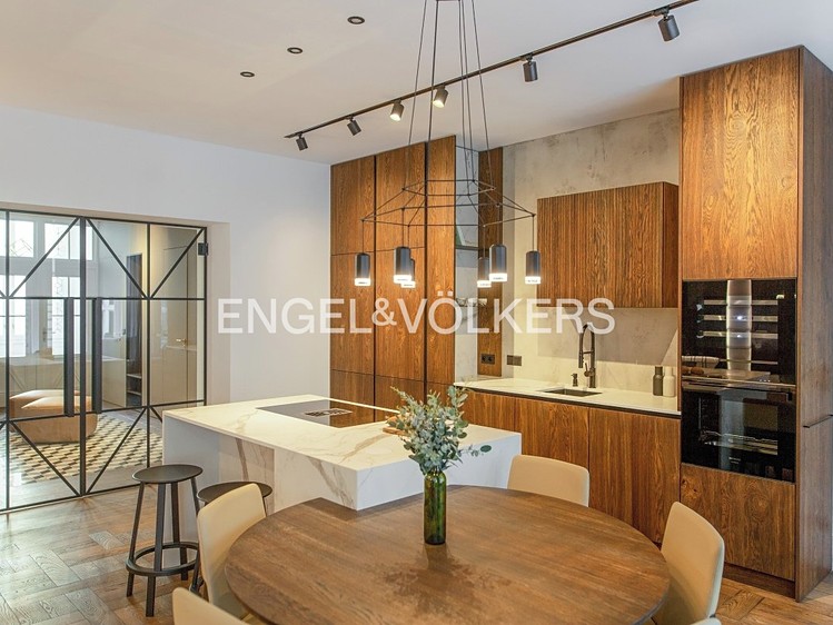Pronájem bytu 3+kk 105 m² - foto 3