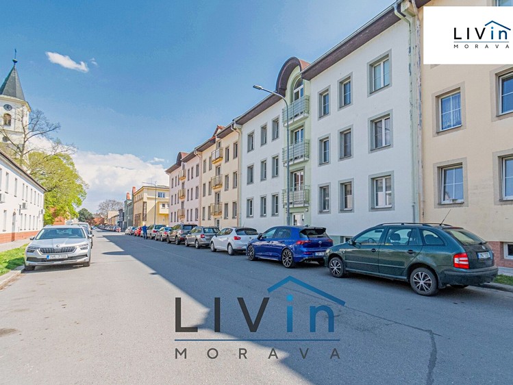 Pronájem bytu 3+1 85 m² - foto 3